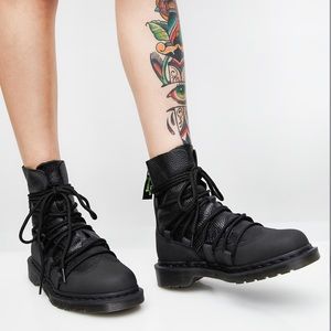 dr martens zelda
